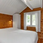 Cjoe239 By Interhome Pollakka